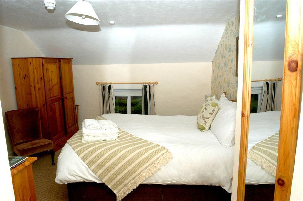 The Black Bull Inn Escrick Extérieur photo