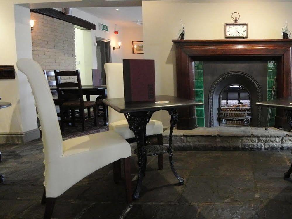 The Black Bull Inn Escrick Extérieur photo